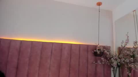 Nicole online show from 02.28.25