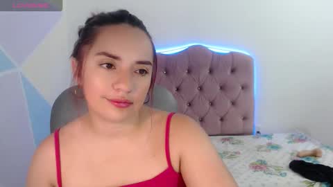 Snapshot of nicoll_crazzy chatting on 01.19.26 nicoll online show from 01.19.26