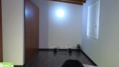 Nicoll  Independent model online show from 11.16.25