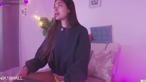 Snapshot of nicolle_swt chatting on 02.25.26 Nicolle online show from 02.25.26