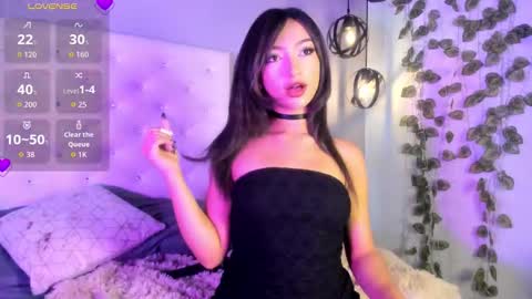 Nicolle online show from 03.28.26