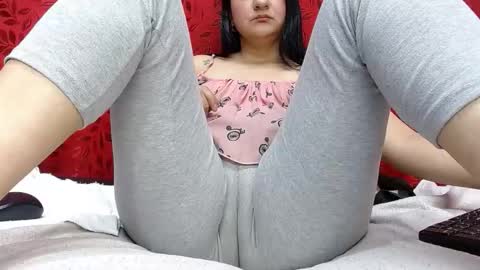 NICOLLE online show from 02.17.26