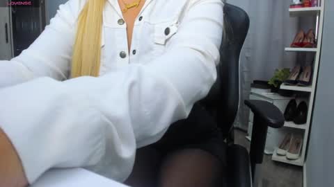 Nicol online show from 09.18.25