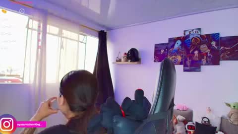 Snapshot of nicorobinn chatting on 06.19.26 Lizzie online show from 06.19.26