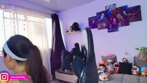 Snapshot of nicorobinn chatting on 06.23.26 Lizzie online show from 06.23.26