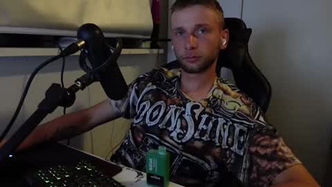 Snapshot of nicramga chatting on 10.11.25 nicramga online show from 10.11.25