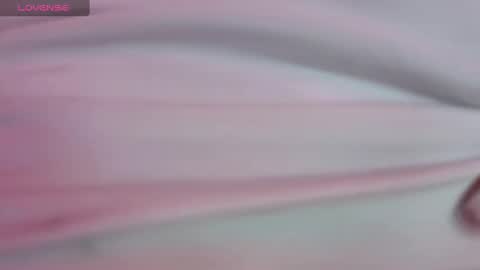 Snapshot of nicte_t chatting on 10.08.25 Nic online show from 10.08.25