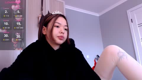 Niia online show from 02.27.25