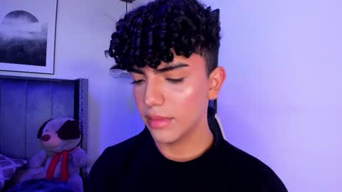 Snapshot of niick_twink chatting on 10.25.25 niick_twink online show from 10.25.25