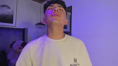 Snapshot of niick_twink chatting on 10.30.25 niick_twink online show from 10.30.25