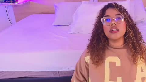 Snapshot of niickypurple chatting on 11.23.25 Call me Nicky online show from 11.23.25