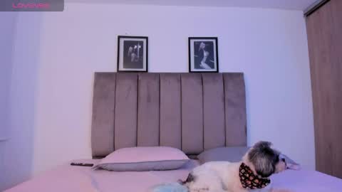 Niicoleta  online show from 05.15.26