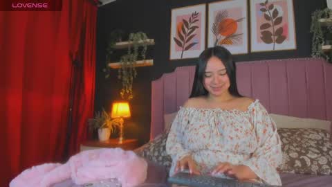 Snapshot of niikkyy_ chatting on 05.11.26 Niky online show from 05.11.26