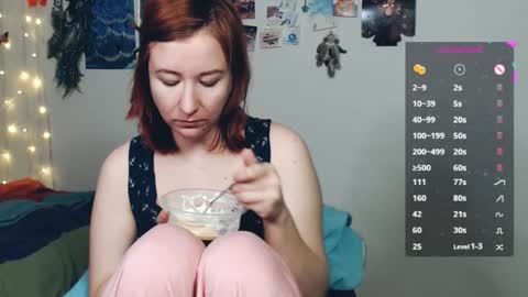 Snapshot of nika_fuchs chatting on 12.22.25 Nika online show from 12.22.25