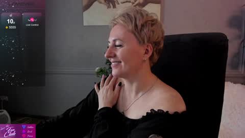 Nika online show from 12.15.24