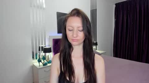 NikaLewis online show from 05.26.26