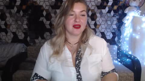 Nika online show from 11.14.25