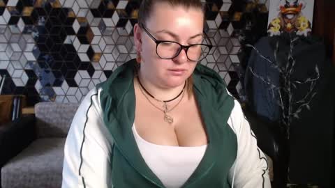 Nika online show from 04.14.26