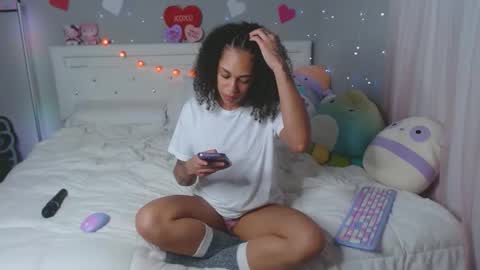 Snapshot of nikayasworld chatting on 01.13.25 nikayasworld online show from 01.13.25