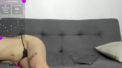 nikki_uwu online show from 12.04.25