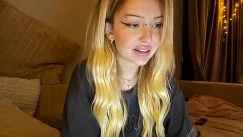 Snapshot of nikki_whatever chatting on 12.25.24 nicolette online show from 12.25.24