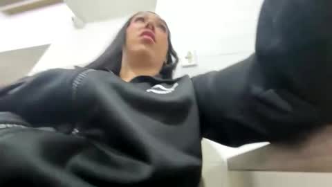 Snapshot of nikkii_vegaa chatting on 11.14.25 Nikki online show from 11.14.25