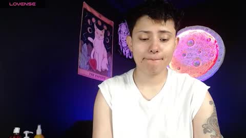 Snapshot of nikky_tomboy444 chatting on 11.08.25 Nikky online show from 11.08.25