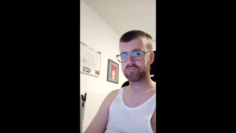 Snapshot of niklatus3987 chatting on 04.10.26 niklatus3987 online show from 04.10.26