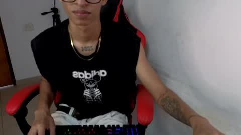 niklaus_wolf online show from 04.06.26