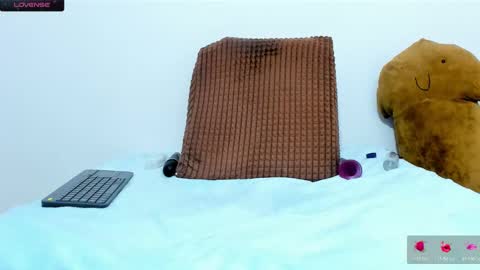 Snapshot of nikol32__ chatting on 12.29.24 dayan online show from 12.29.24