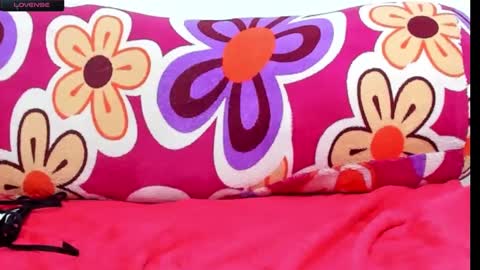 Snapshot of nikol32__ chatting on 01.20.25 dayan online show from 01.20.25