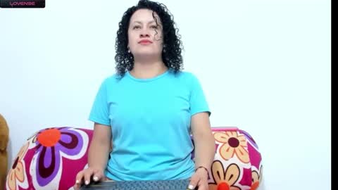 Snapshot of nikol32__ chatting on 01.21.25 dayan online show from 01.21.25