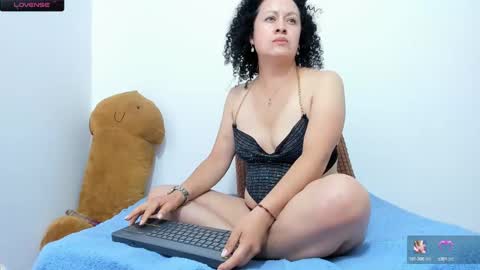 Snapshot of nikol32__ chatting on 02.17.25 dayan online show from 02.17.25