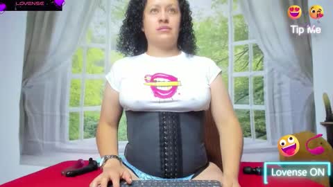 Snapshot of nikol32__ chatting on 10.07.25 dayan online show from 10.07.25