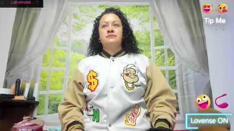 Snapshot of nikol32__ chatting on 10.23.25 dayan online show from 10.23.25