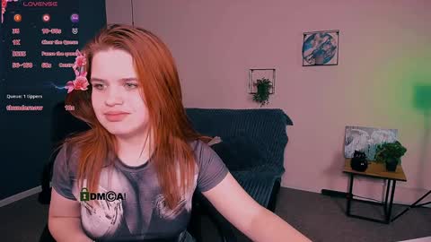 Snapshot of nikol_kitt chatting on 02.08.25 Little Niko Help me reach my goals online show from 02.08.25