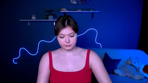 Snapshot of nikol_kitt chatting on 02.11.25 Little Niko Help me reach my goals online show from 02.11.25