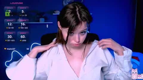 Snapshot of nikol_kitt chatting on 02.20.25 Little Niko Help me reach my goals online show from 02.20.25