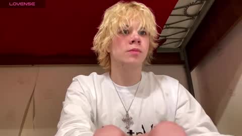 Snapshot of nikolasbucks chatting on 01.12.26 nikolasbucks online show from 01.12.26