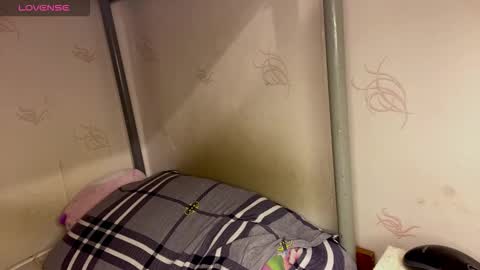 Snapshot of nikolasbucks chatting on 02.18.26 nikolasbucks online show from 02.18.26