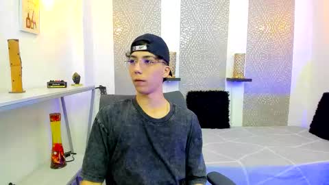    online show from 11.10.25