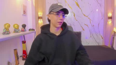 Snapshot of nikolay_gregori chatting on 04.23.26 online show from 04.23.26