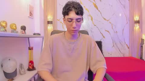 Snapshot of nikolay_gregori chatting on 05.25.26 online show from 05.25.26