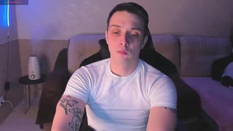 Nikolos online show from 02.04.25