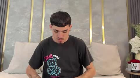 Snapshot of nikostone chatting on 01.14.26 Niko Stone online show from 01.14.26