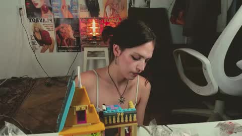 Veronica online show from 03.04.26