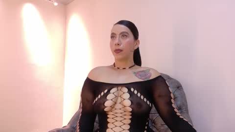 Snapshot of niky_smit chatting on 11.08.25 NIKY SMIT online show from 11.08.25