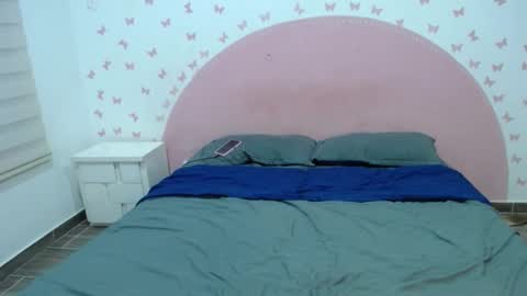 Snapshot of nila_kaia chatting on 11.24.25 nila online show from 11.24.25