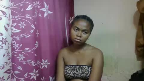 nilah online show from 03.25.26