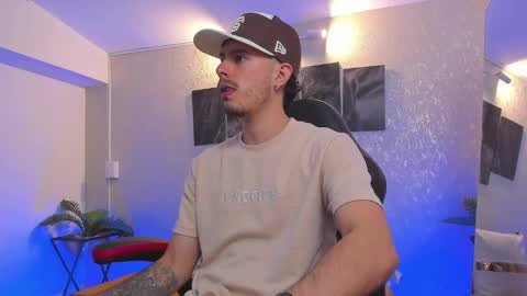 Nils online show from 11.22.25